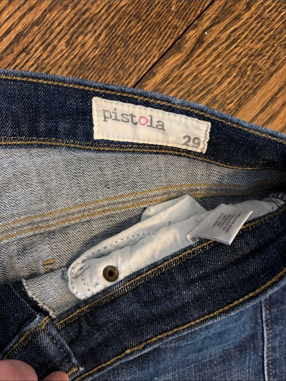 Pistola size 29 - Women's Frayed Hem Cropped Blue Jeans